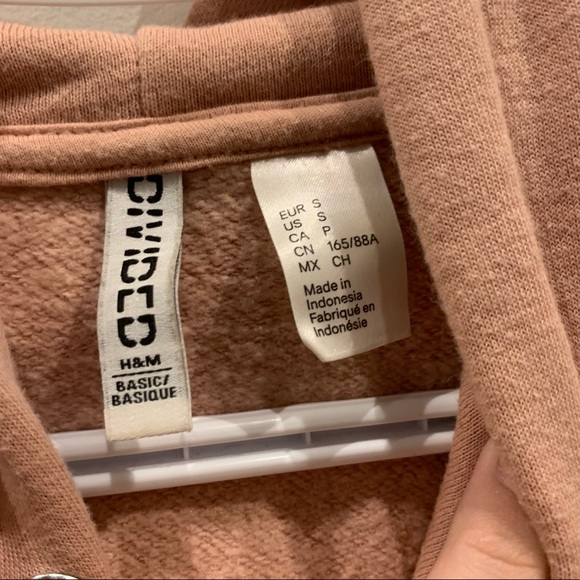 cropped hoodie - Picture 2 of 3